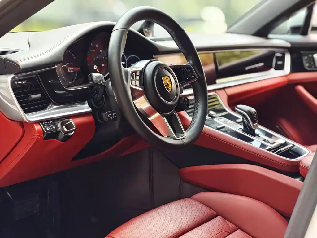Porsche Panamera — миниатюра 12
