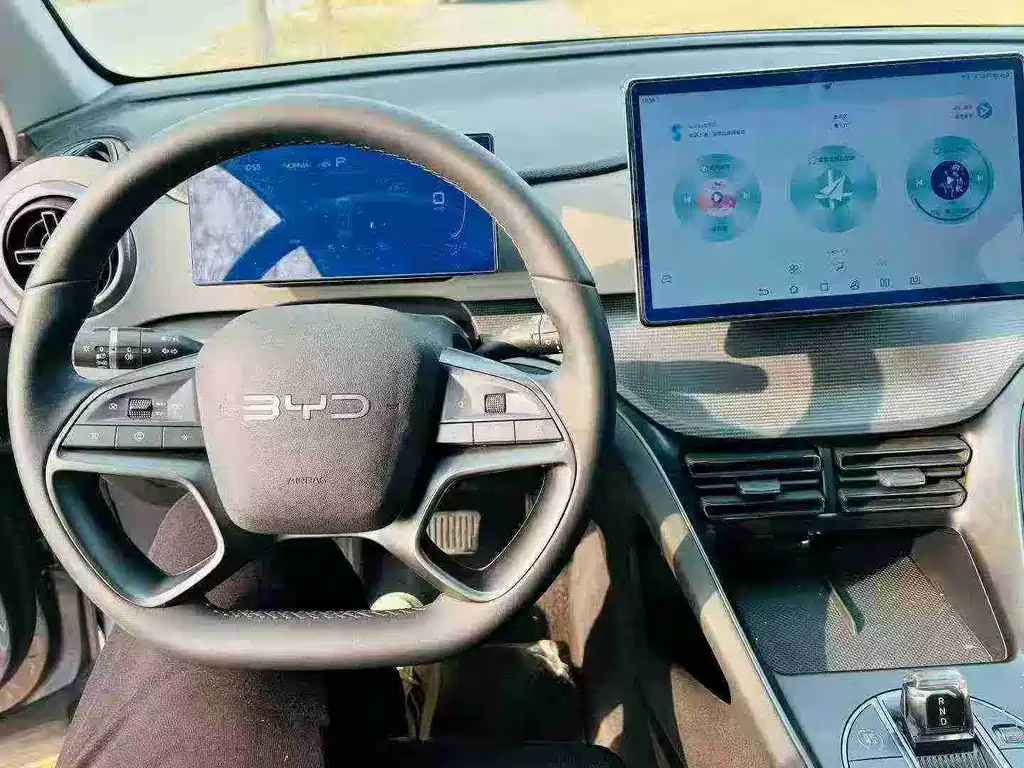 BYD SEA LION 05 DM I