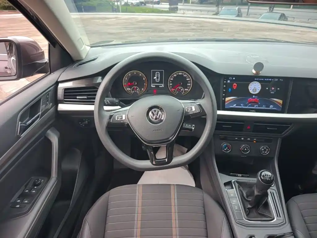 Volkswagen Lavida — миниатюра 11