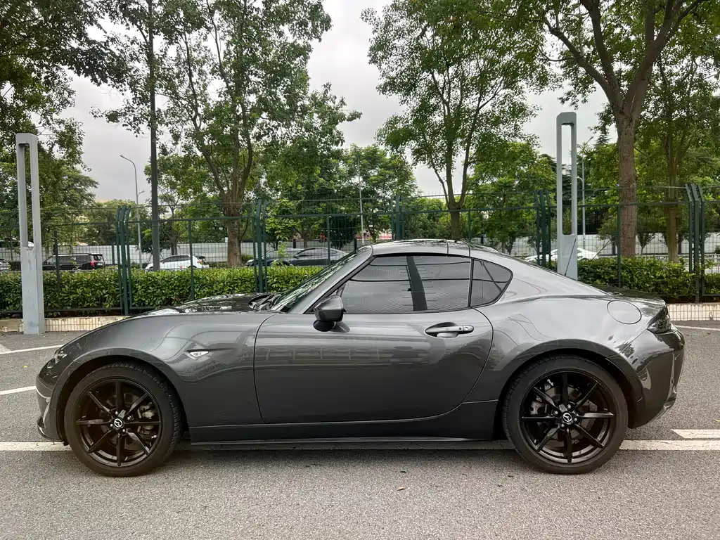Mazda MX-5 — миниатюра 7