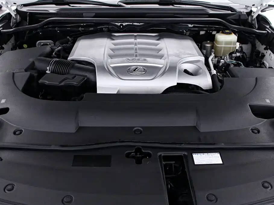 Lexus LX 570 Dynamic Luxury Edition, фото 17