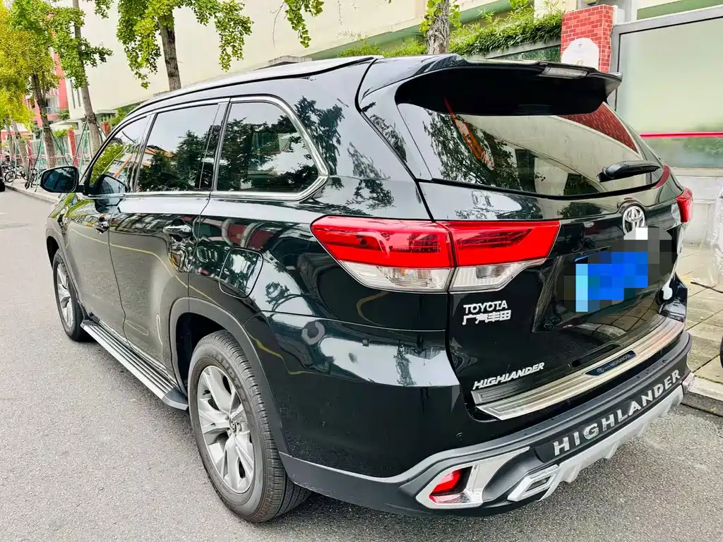 Toyota Highlander — миниатюра 3
