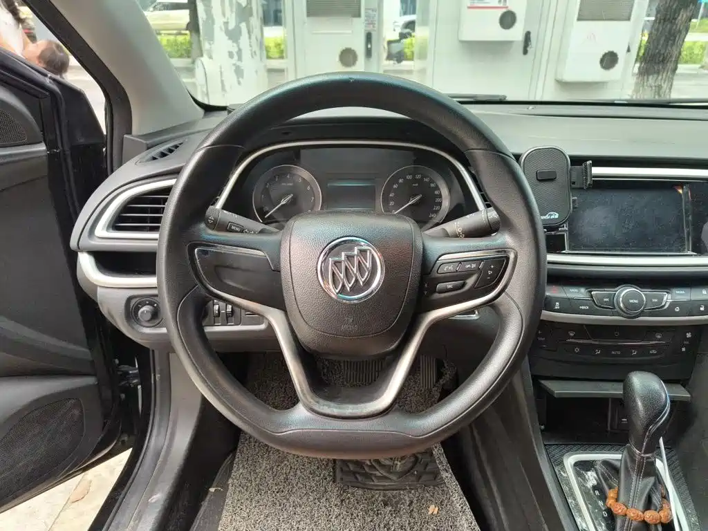 Buick Excelle — миниатюра 6