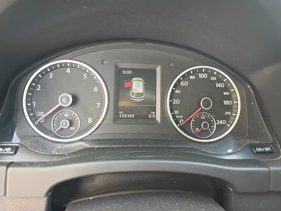 Volkswagen Tiguan — миниатюра 14