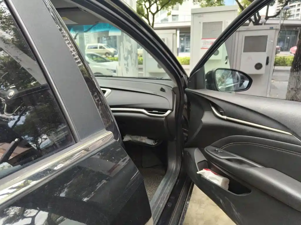 Buick Excelle — миниатюра 19