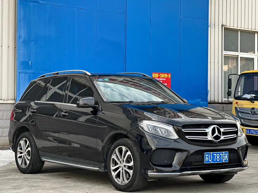 Mercedes-Benz GLE (Import) — миниатюра 3