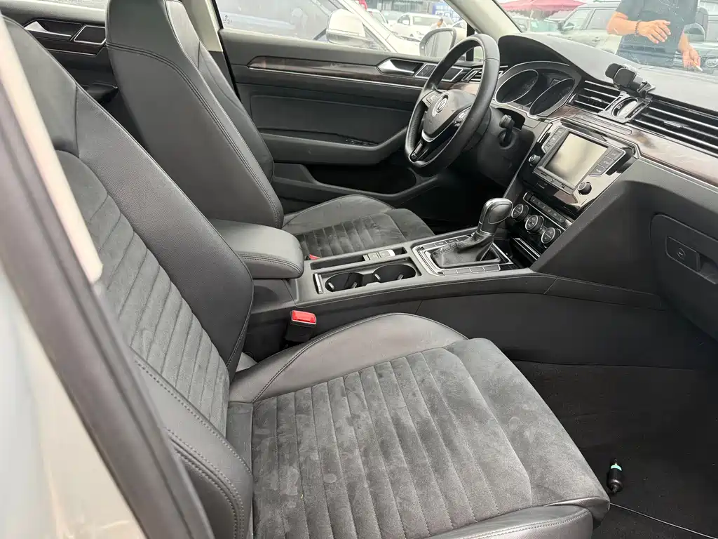 Volkswagen Magotan — миниатюра 3