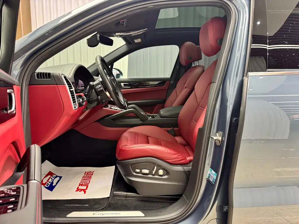 Porsche Cayenne Hybrid — миниатюра 7