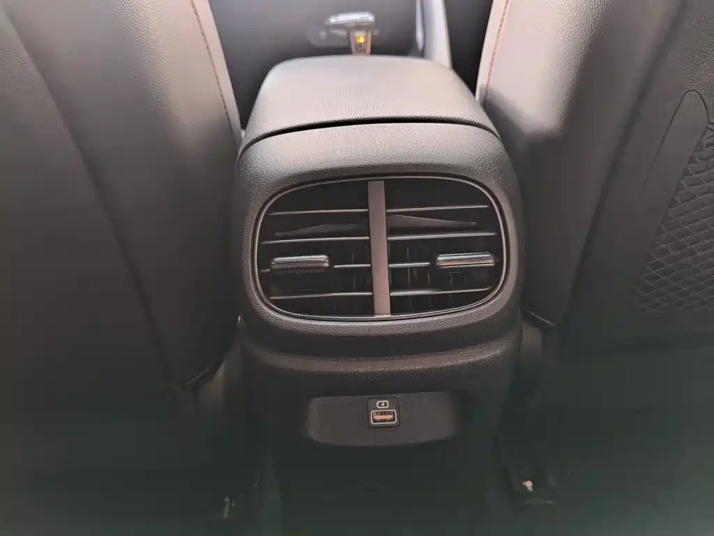 Hyundai Elantra — миниатюра 23