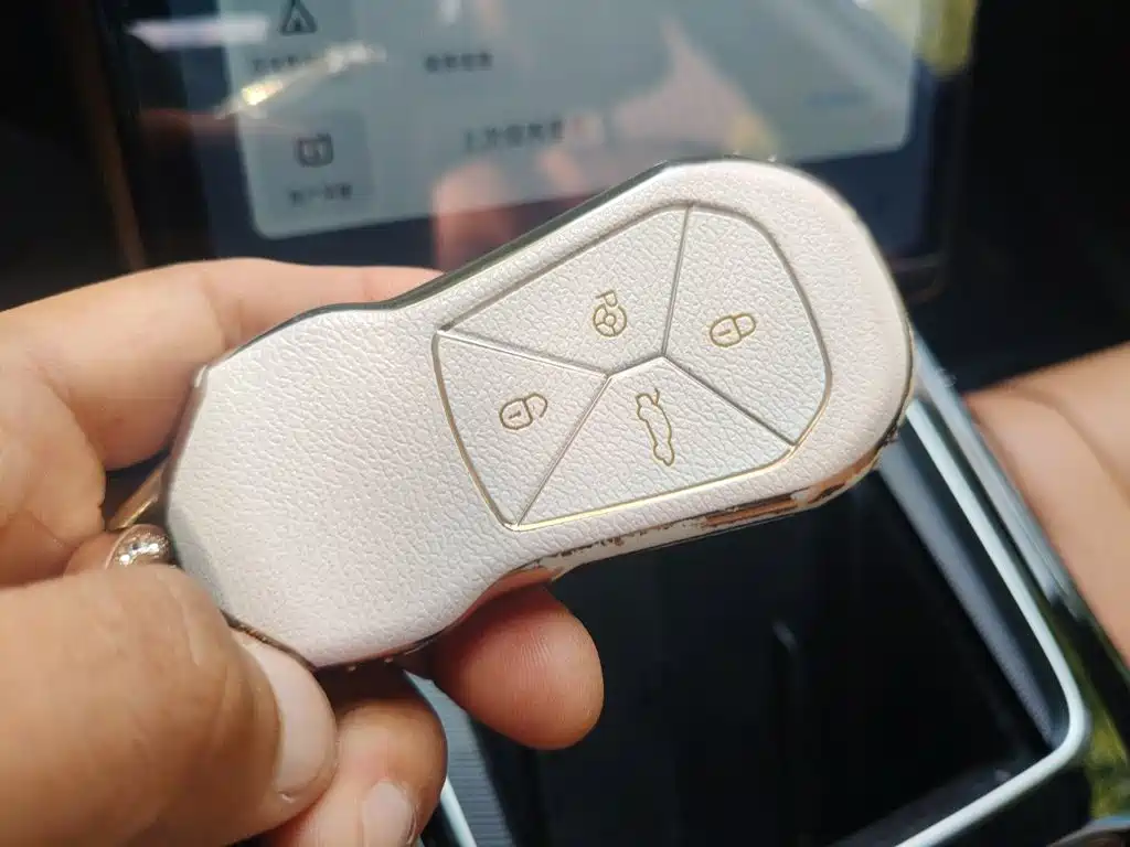 XPeng P5 — миниатюра 12