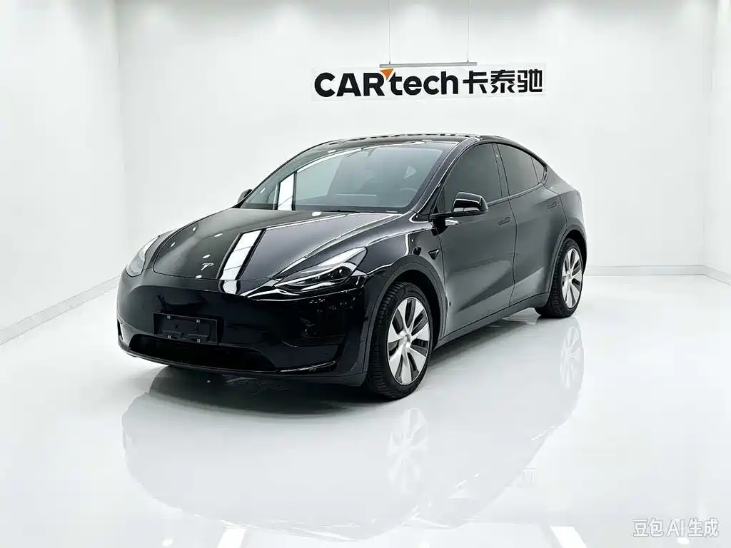 Tesla Model Y — фотографии объявления, Фото 2