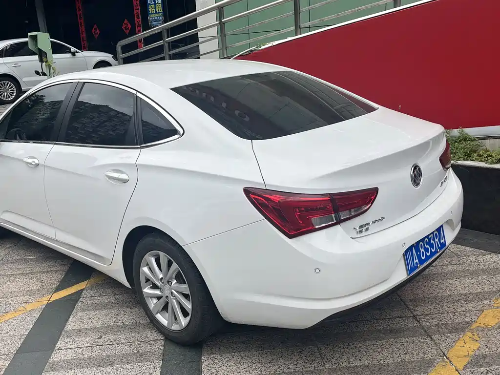 Buick Verano — миниатюра 3