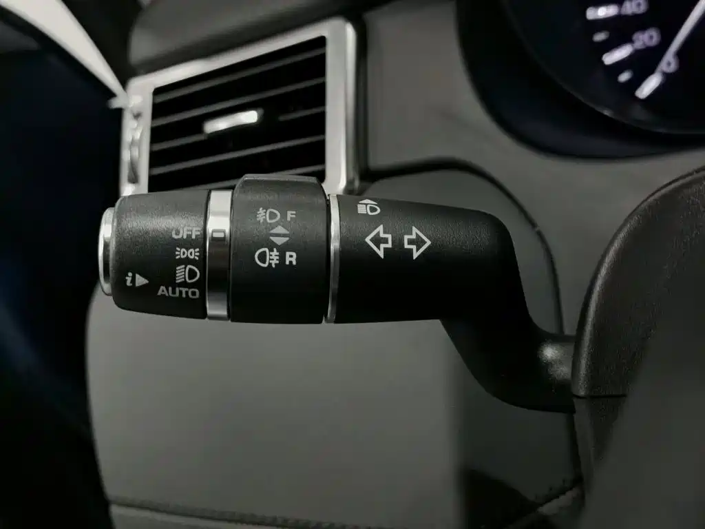 Land Rover Discovery Sport — миниатюра 21