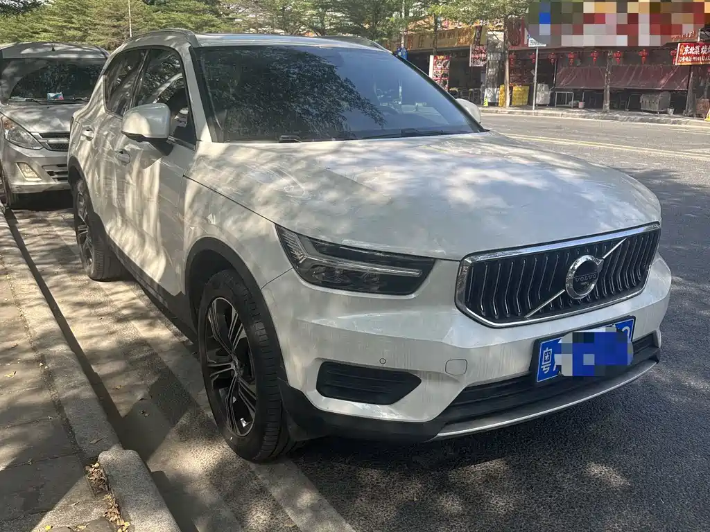 Volvo XC40 — миниатюра 3