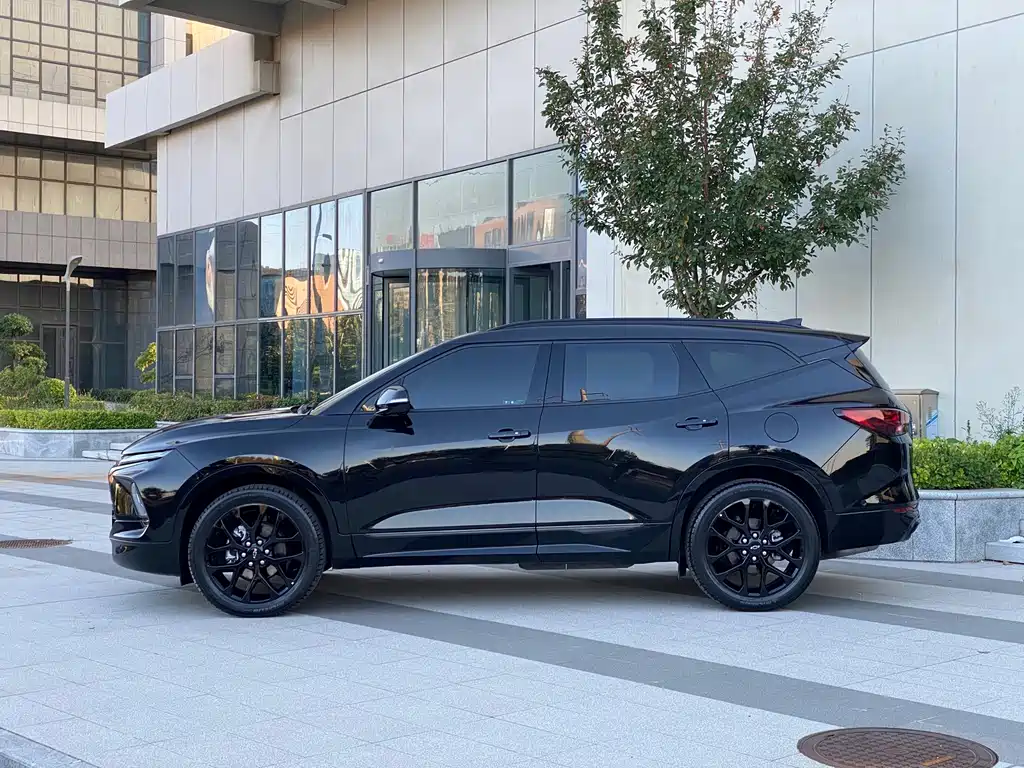 Chevrolet Blazer — миниатюра 12