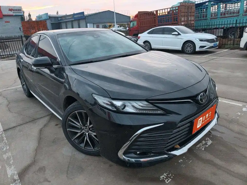 Toyota Camry — миниатюра 2