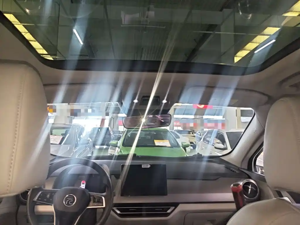 BYD Yuan Pro — миниатюра 18