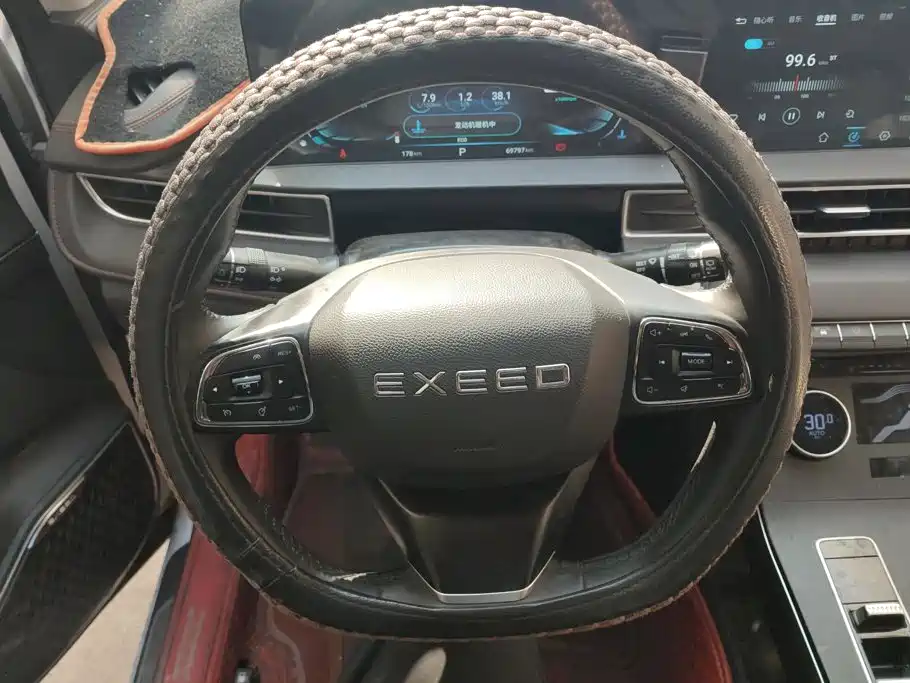 Exeed Zhaofeng — миниатюра 15