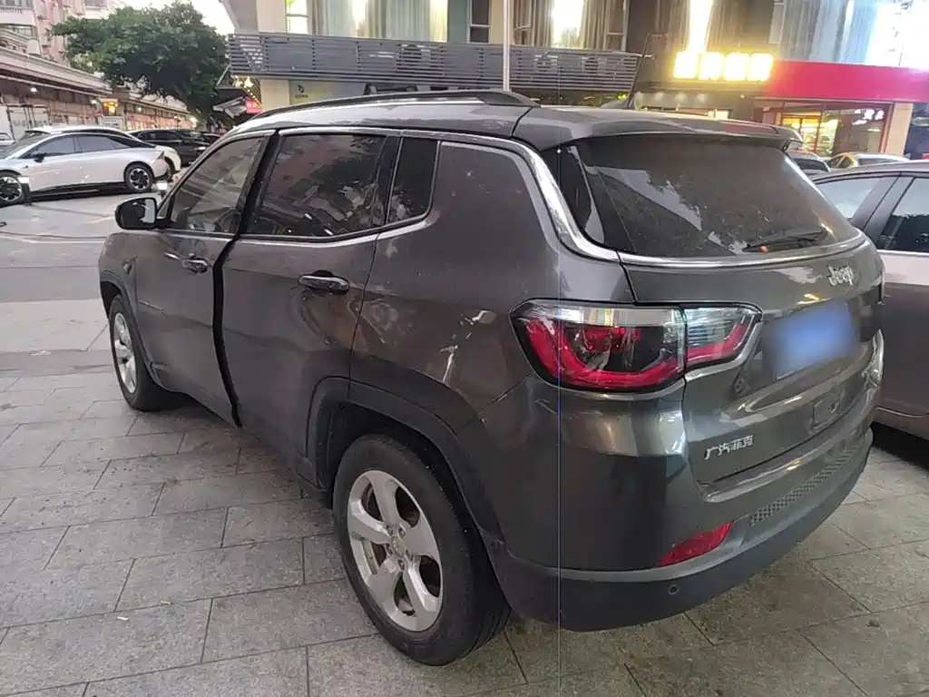 Jeep Compass — миниатюра 5