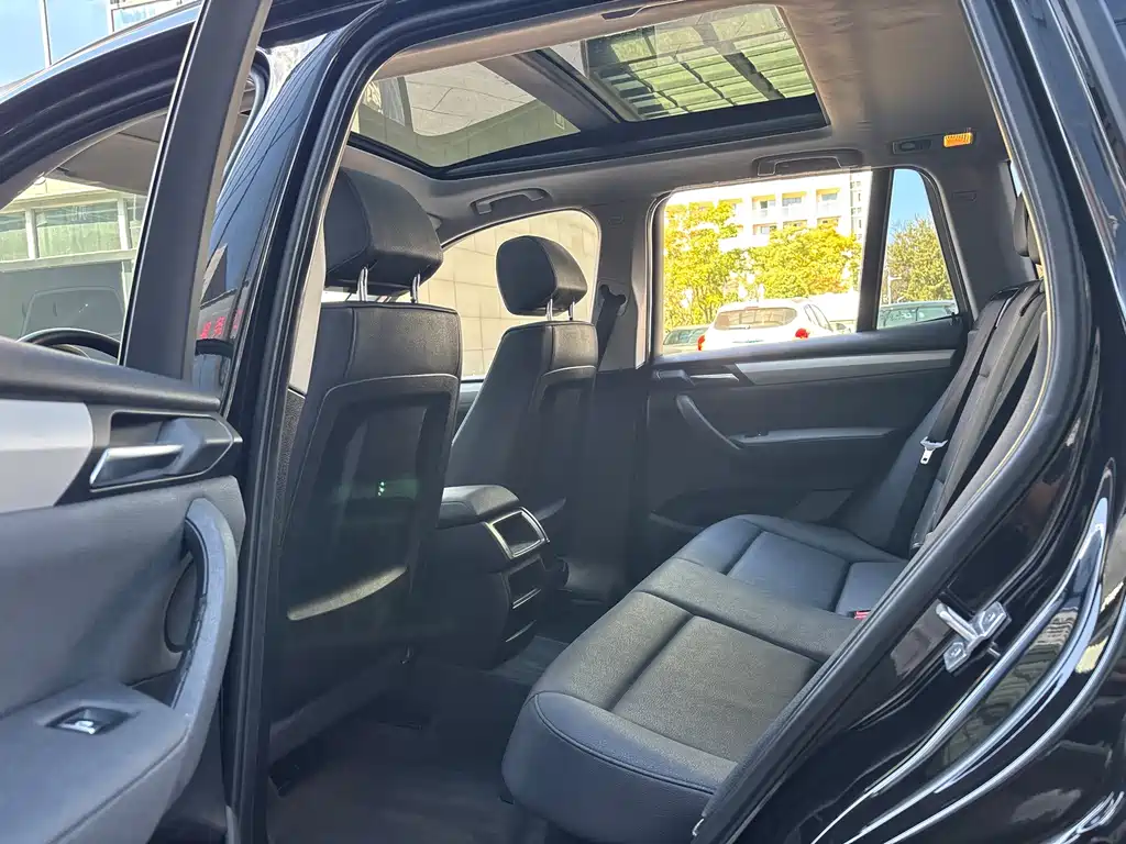 BMW X3 (Import) — миниатюра 16