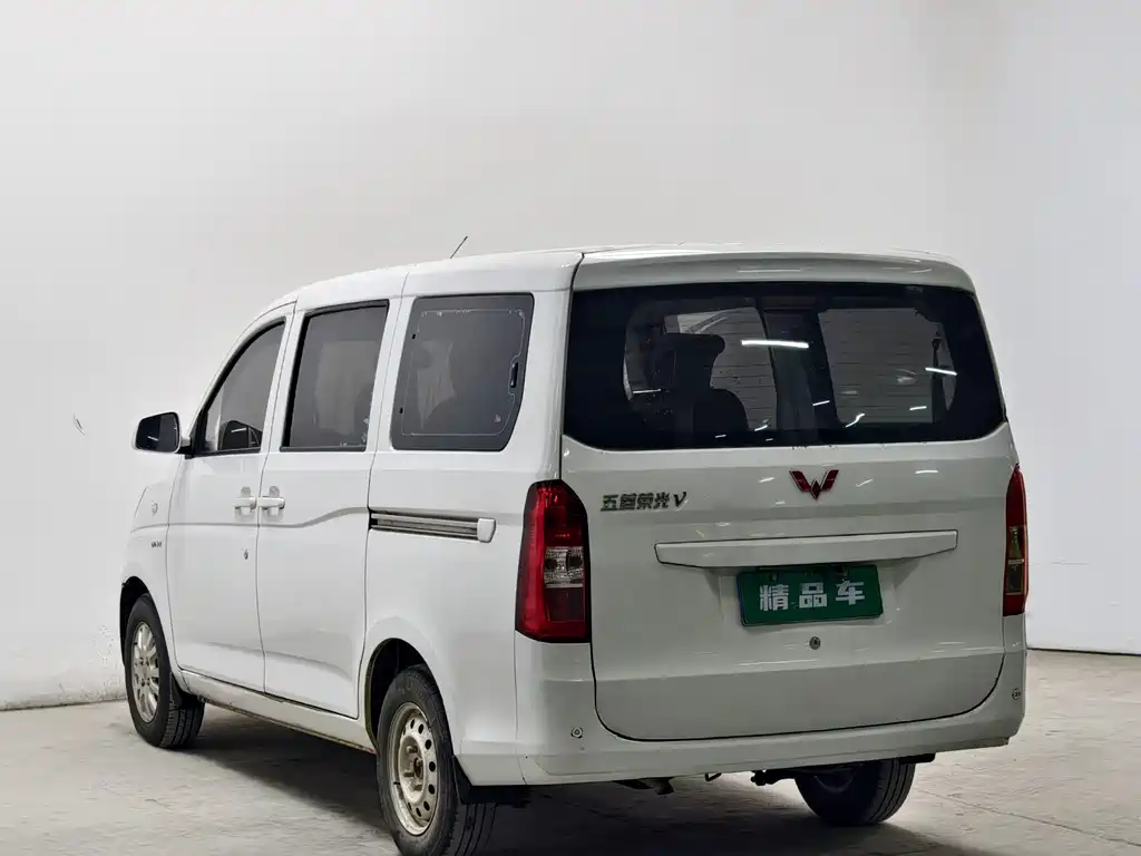 Wuling Hongguang — миниатюра 6