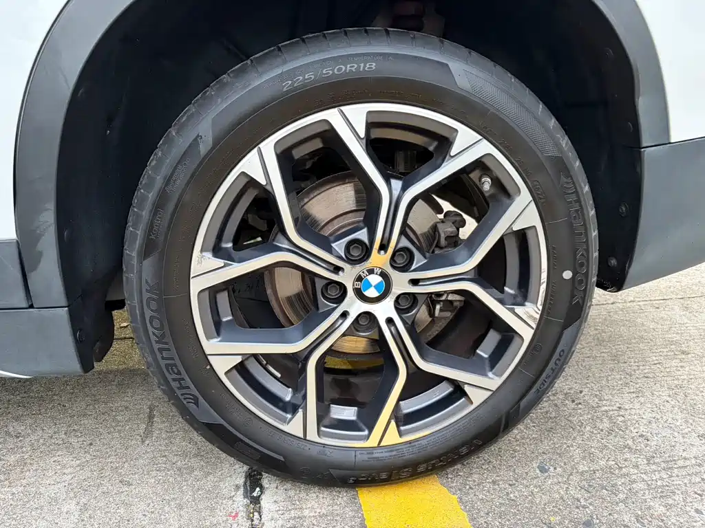 BMW X1 — миниатюра 22