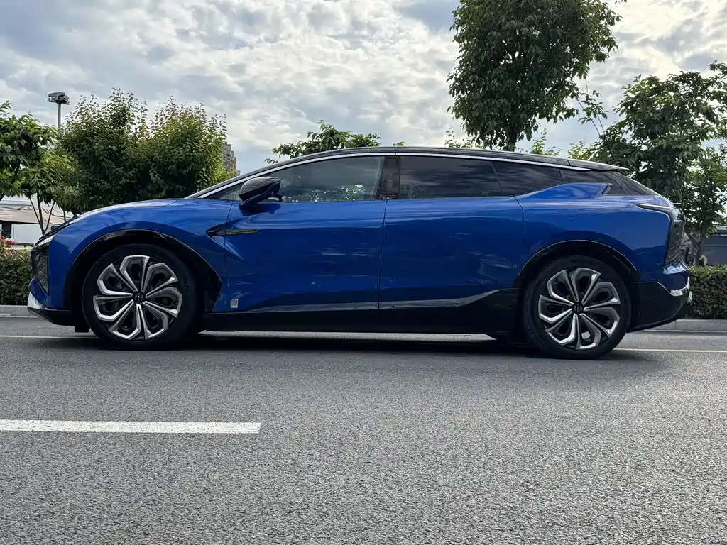 HiPhi HiPhi X 2021 Flagship 6 мест