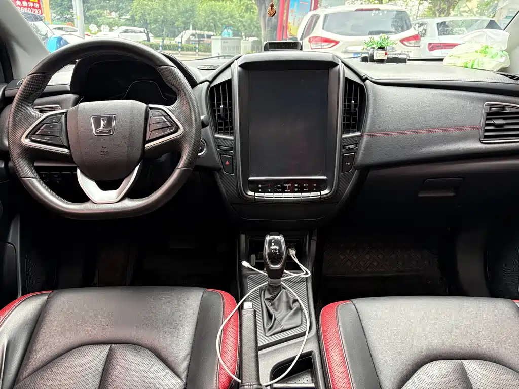 Luxgen U5 SUV 1.6L CVT Jazz Edition, фото 18