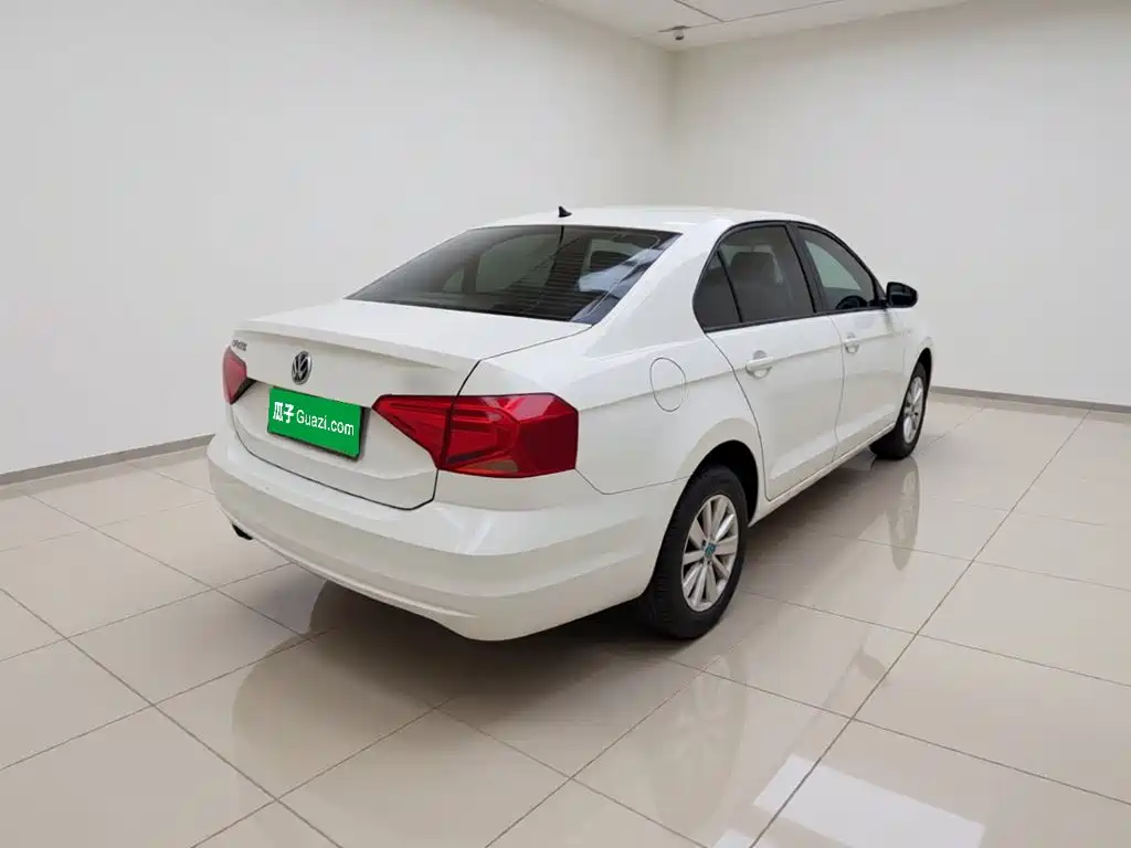 Volkswagen Jetta — миниатюра 4
