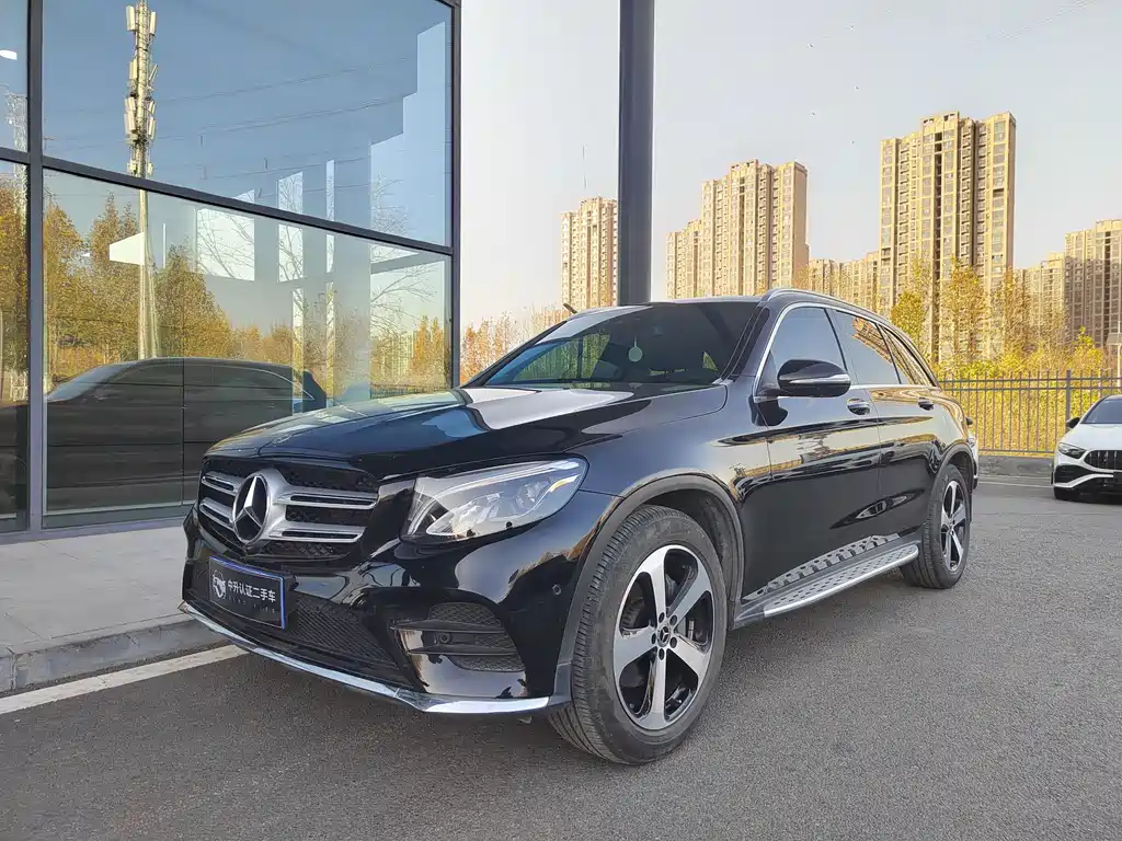 MERCEDES-BENZ GLC