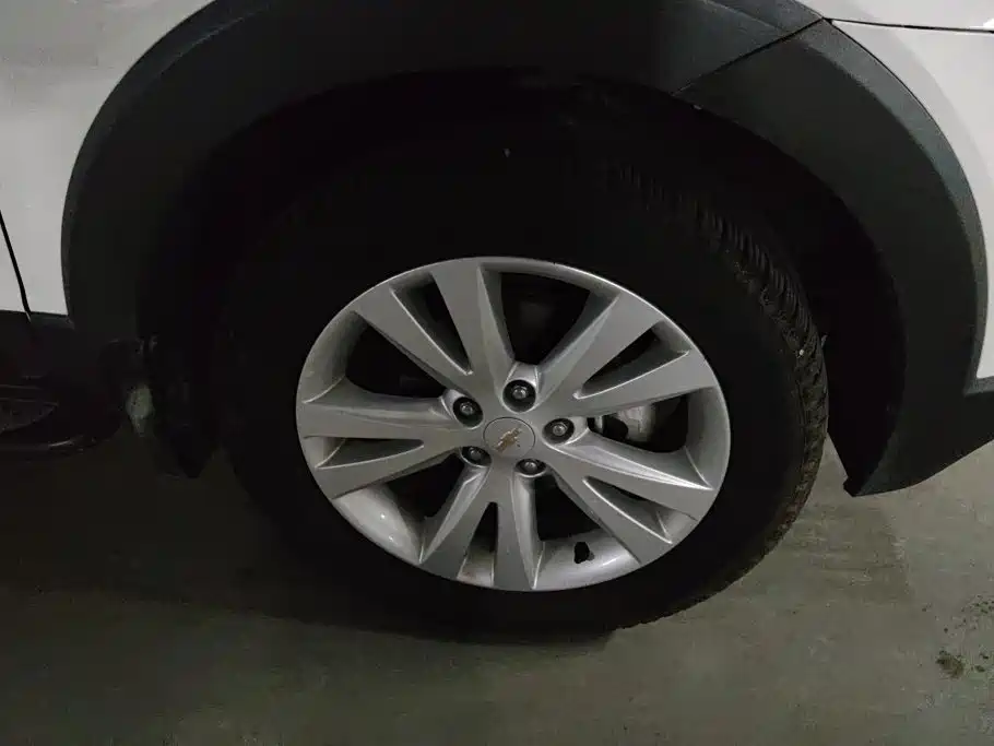 Chevrolet Captiva — миниатюра 6