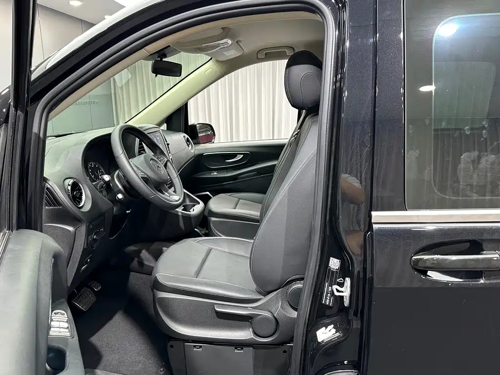Mercedes-Benz Vito — миниатюра 10