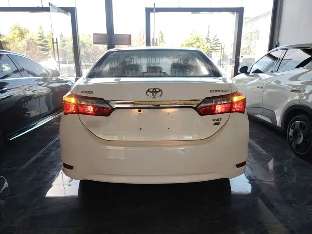 Toyota Corolla — миниатюра 6