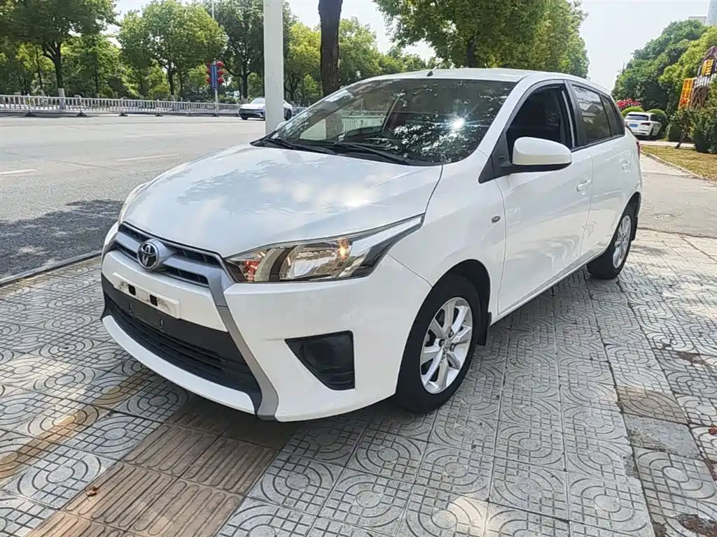 Toyota Yaris L 2016