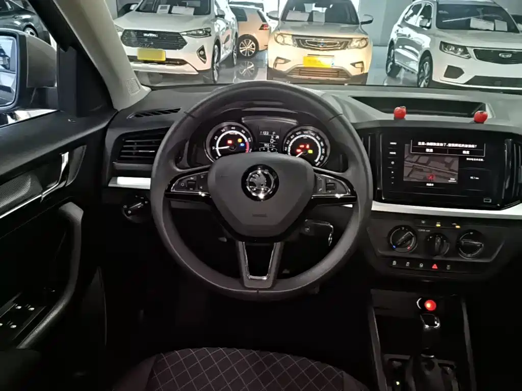 Skoda Kamiq — миниатюра 11