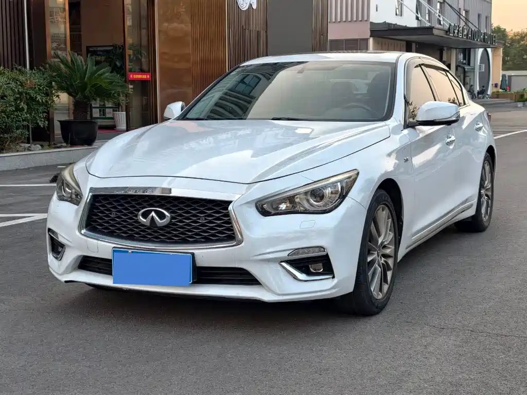 Infiniti QX50