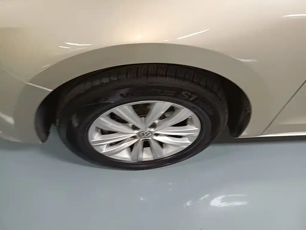 Volkswagen Bora — миниатюра 23