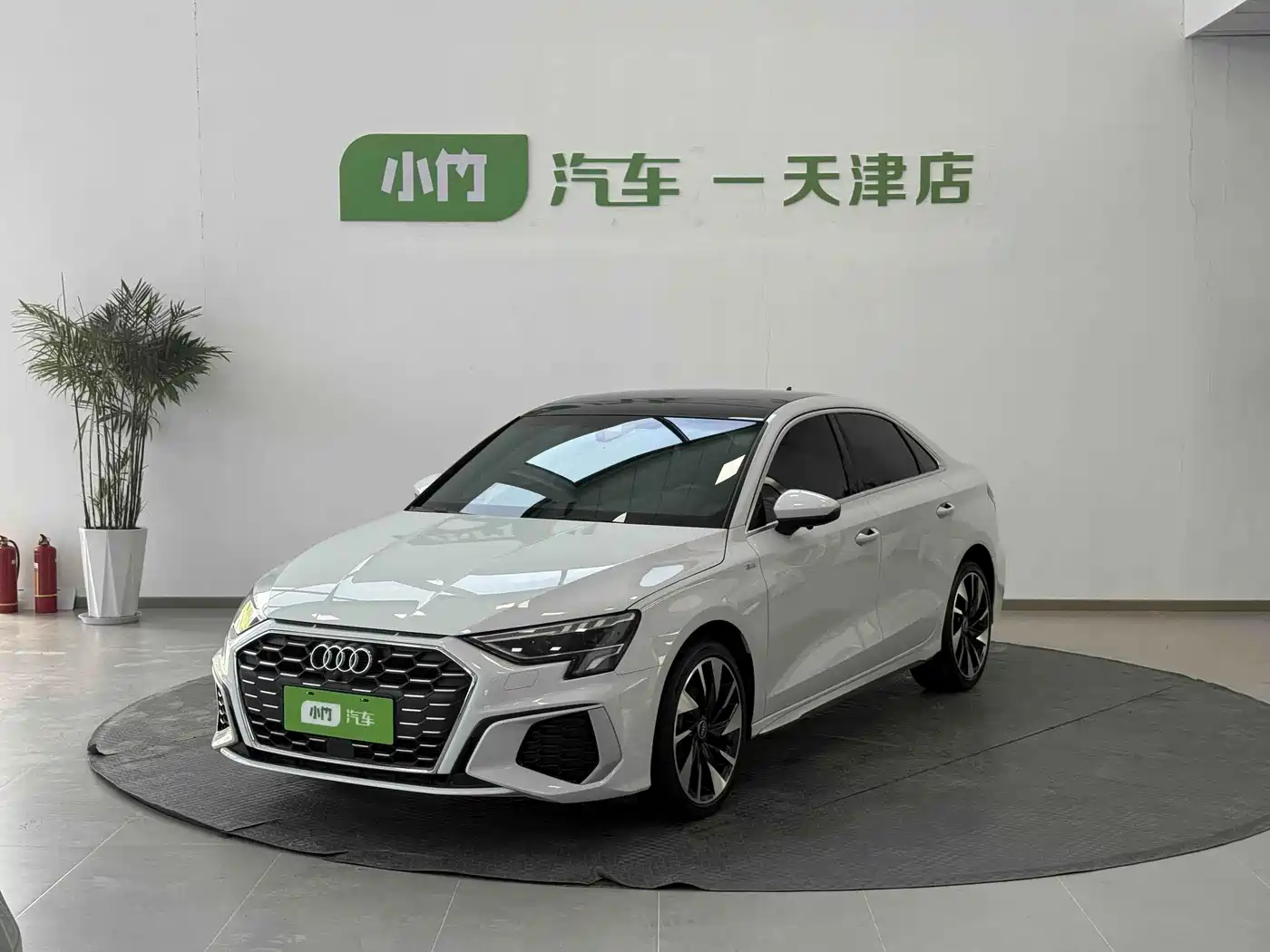 奥迪A3 2023款 改款 A3L Limousine 35 TFSI 时尚运动型 2023