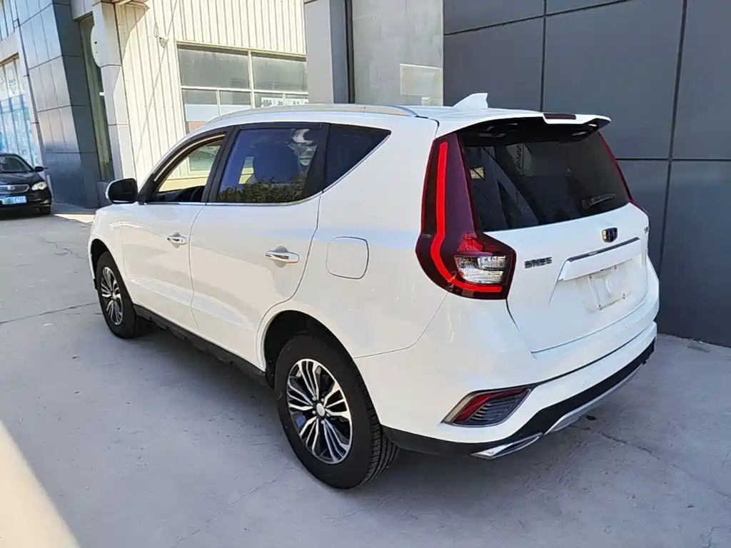Geely Vision X6 — миниатюра 5