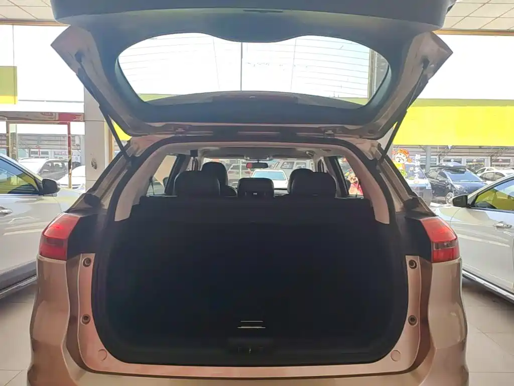 Geely Boyue — миниатюра 19