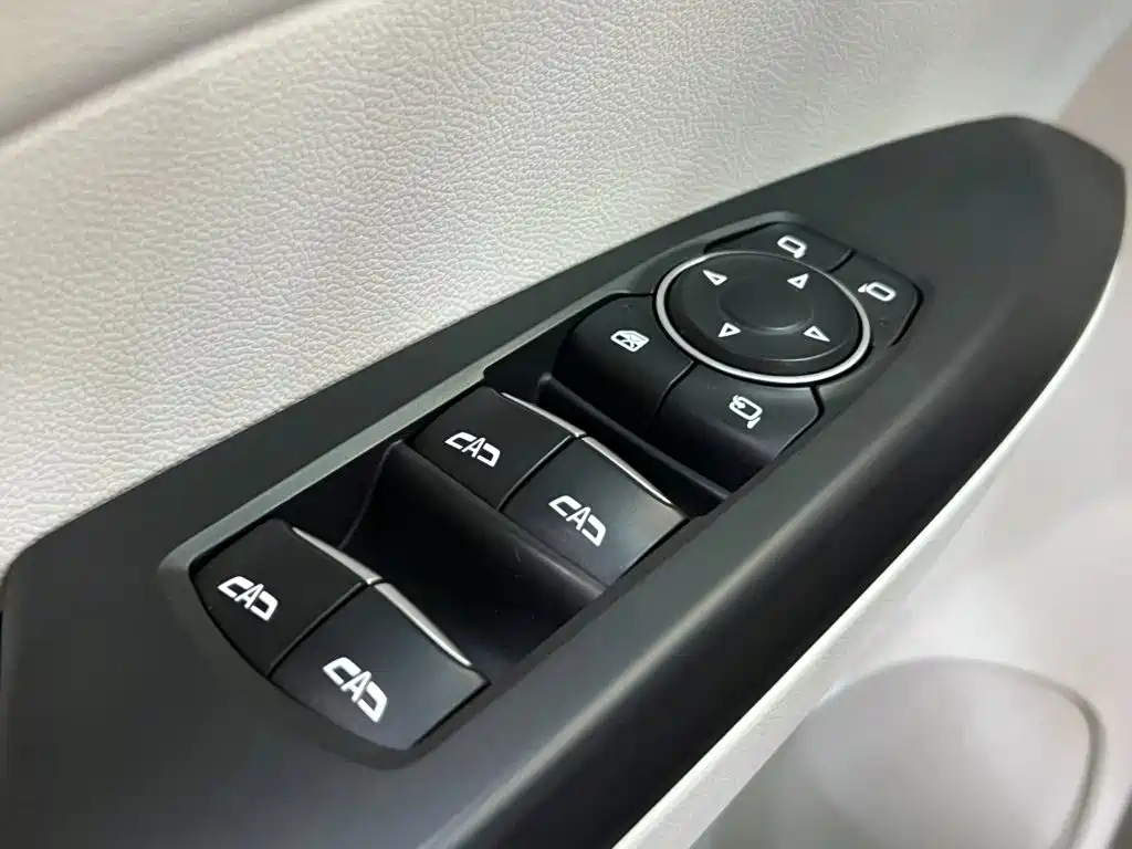 Buick GL8 Avenir Avenir 4-seat Premium Ceremony Edition, фото 14