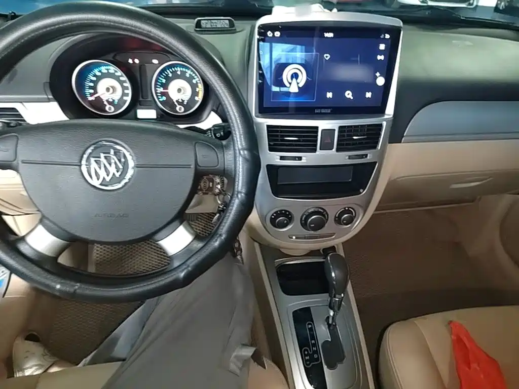 Buick Excelle — миниатюра 10