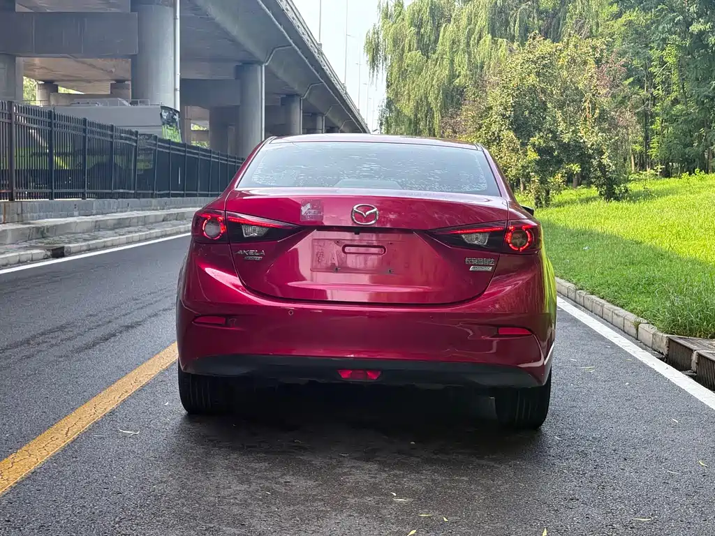 Mazda 3 Axela — миниатюра 4
