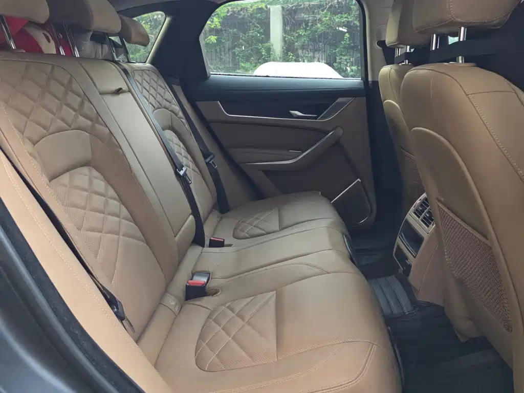 Jaguar F-PACE — миниатюра 8