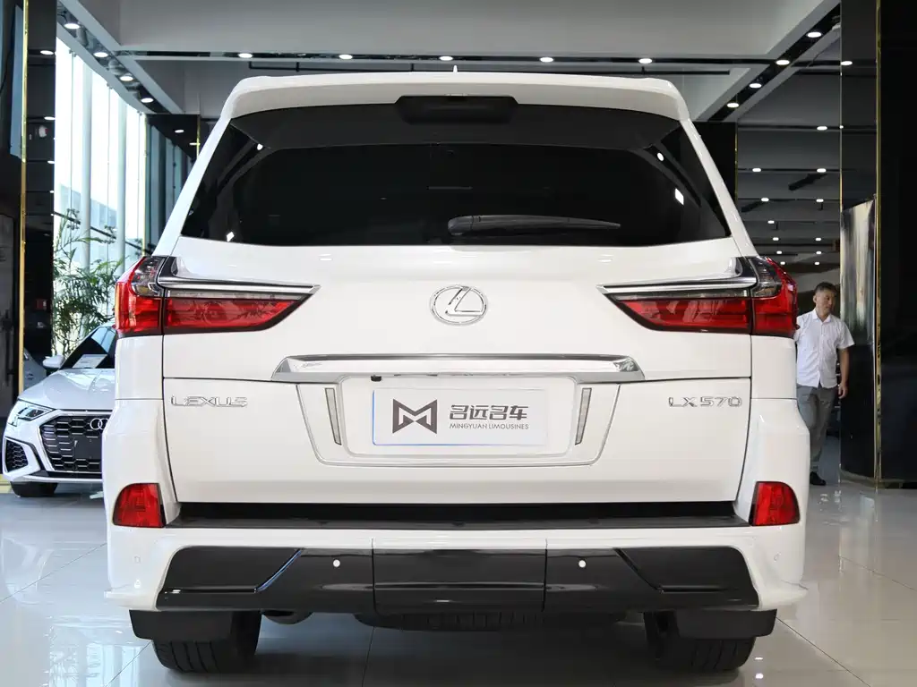 Lexus LX — миниатюра 21
