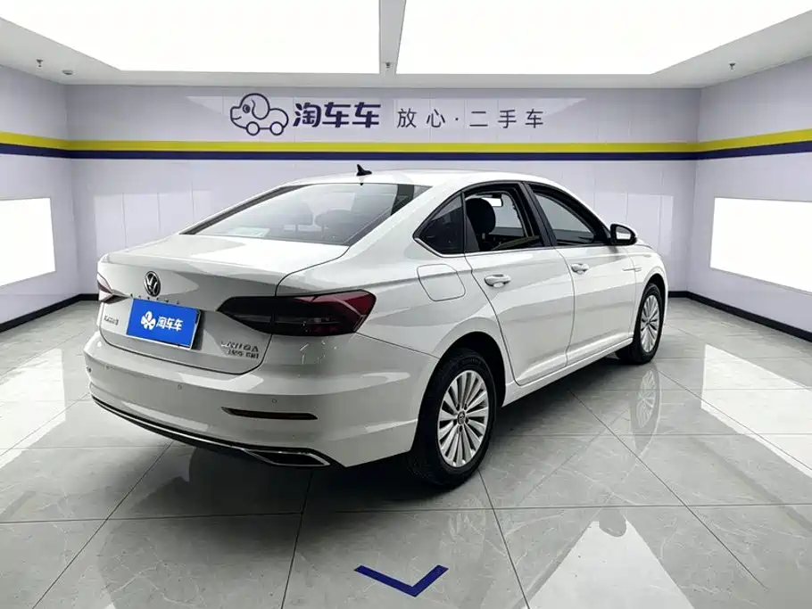 Volkswagen Lavida — миниатюра 3