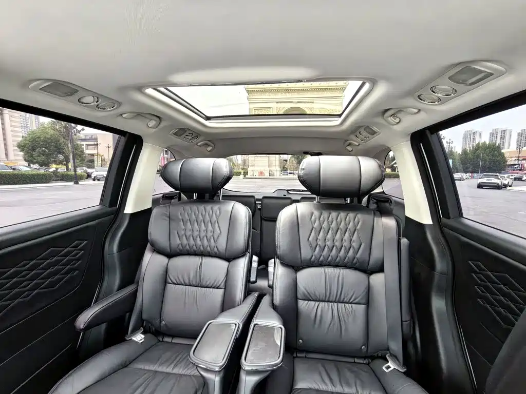 Honda Elysion — миниатюра 24