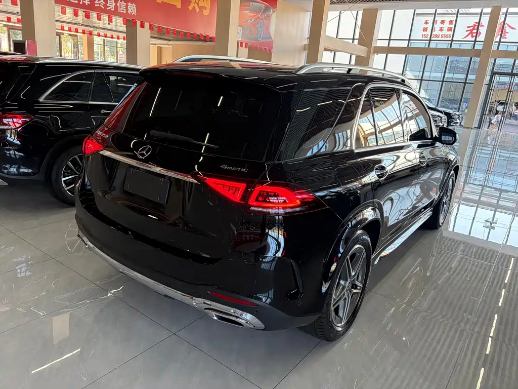 Mercedes-Benz GLE (Import) — миниатюра 9