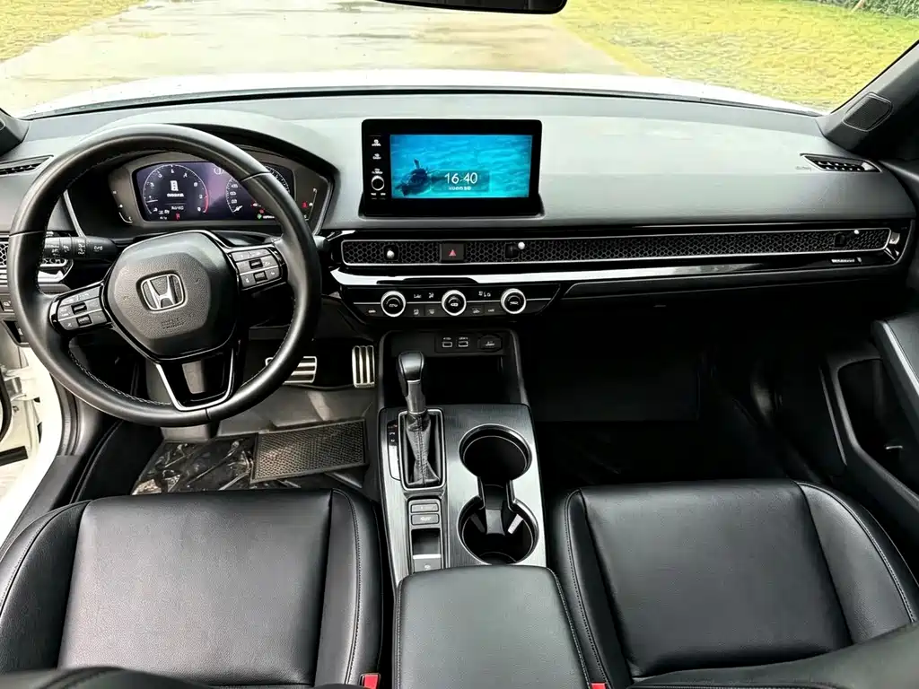 Honda Civic — миниатюра 9