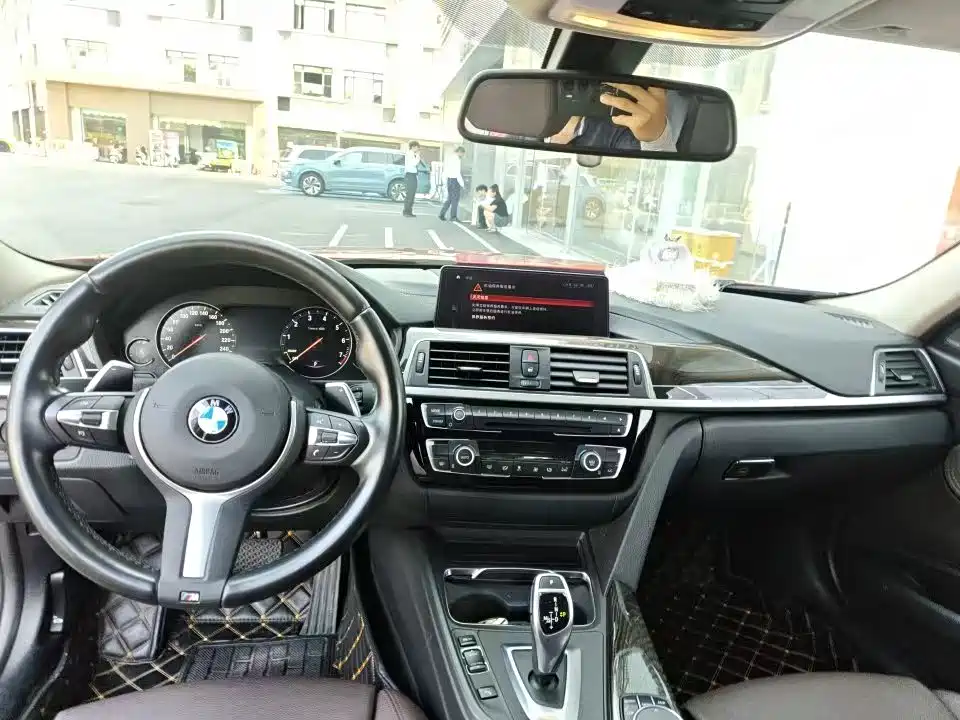 BMW 3 Series — миниатюра 2